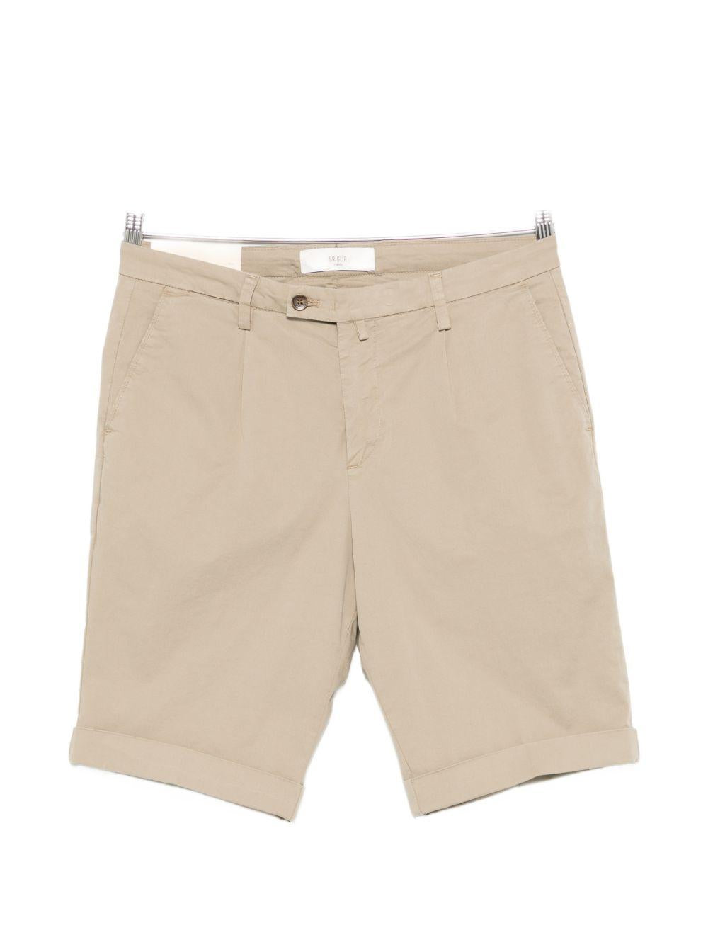 Shorts biscotto con risvolto 