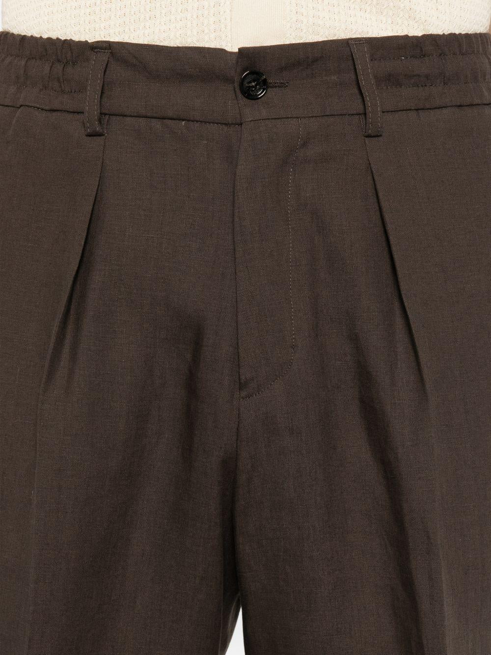 Shorts con pinces cacao 