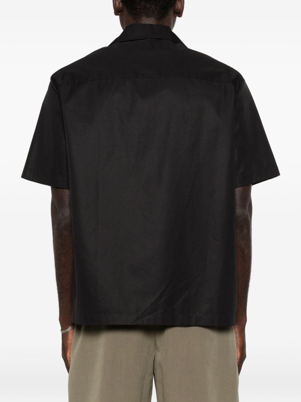 Camicia nera a maniche corte 