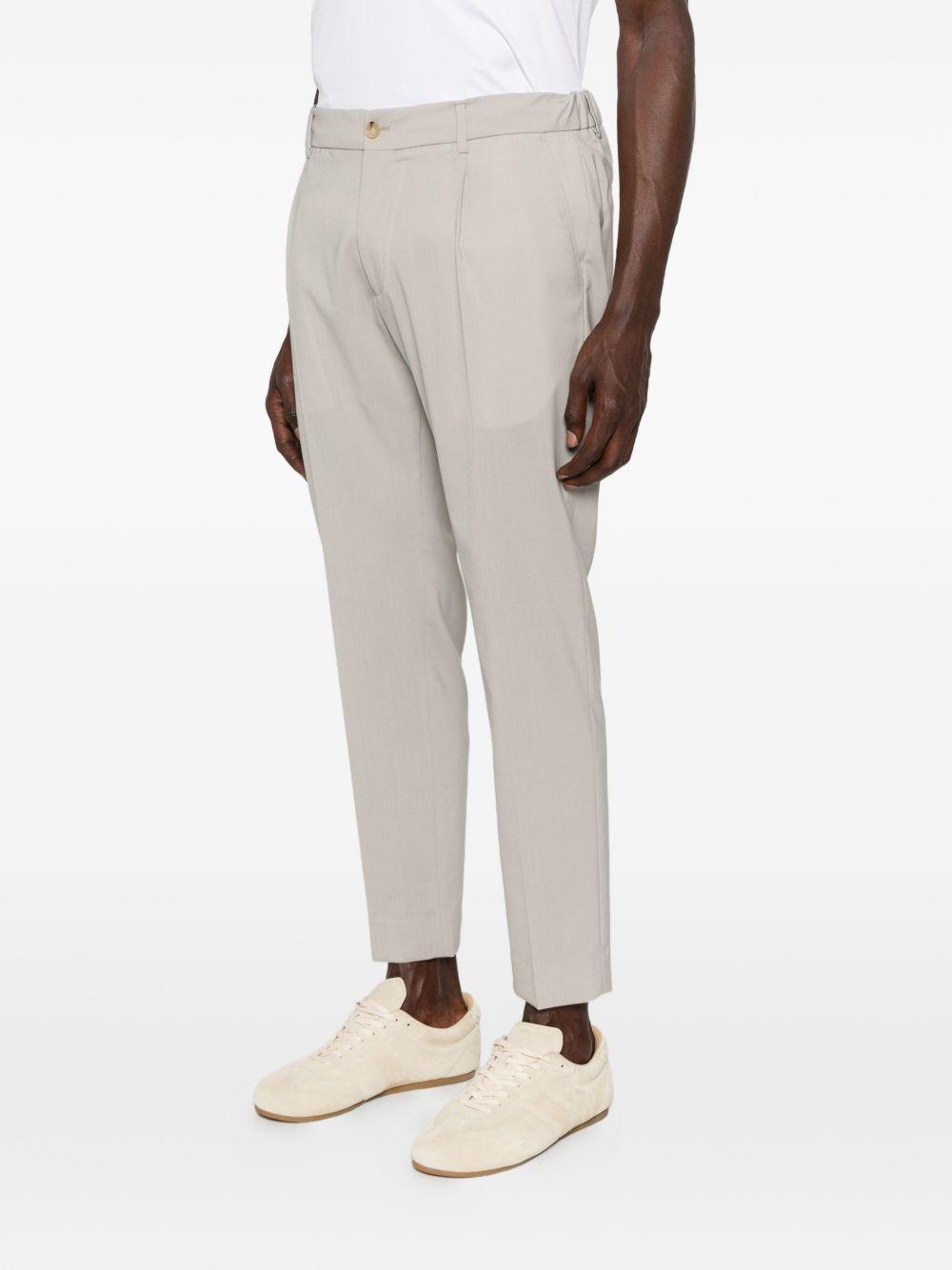 Pantaloni slim fit mastice 