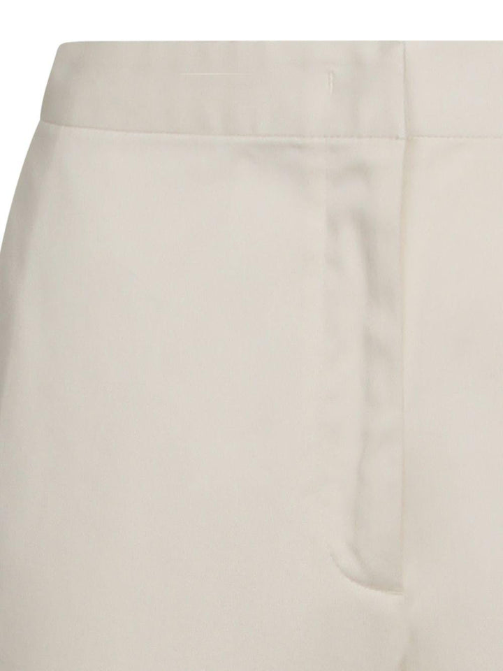 Pantaloni slim 