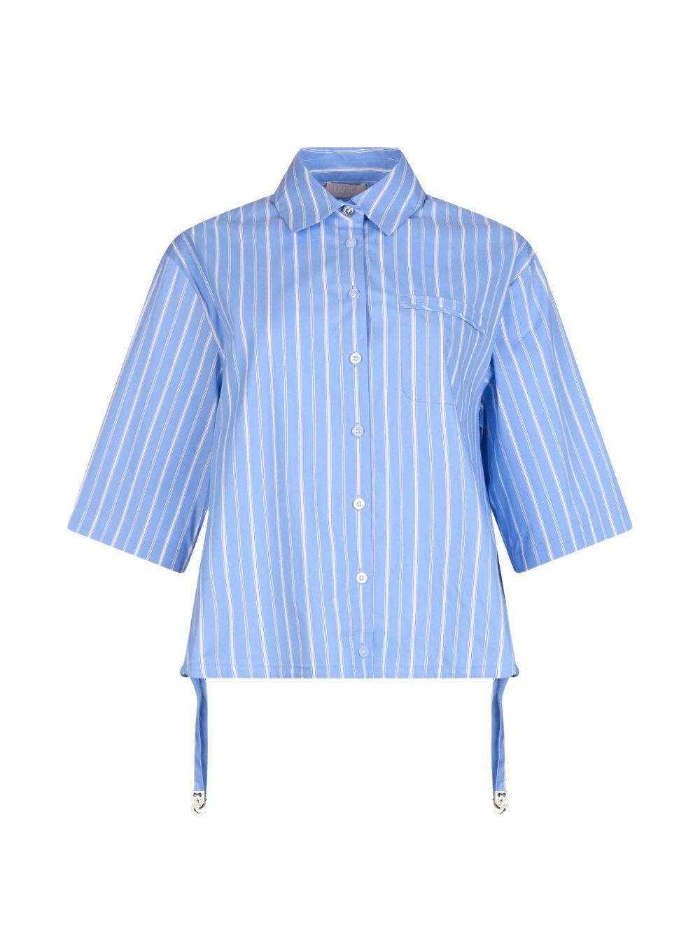 Camicia a righe con tasca 