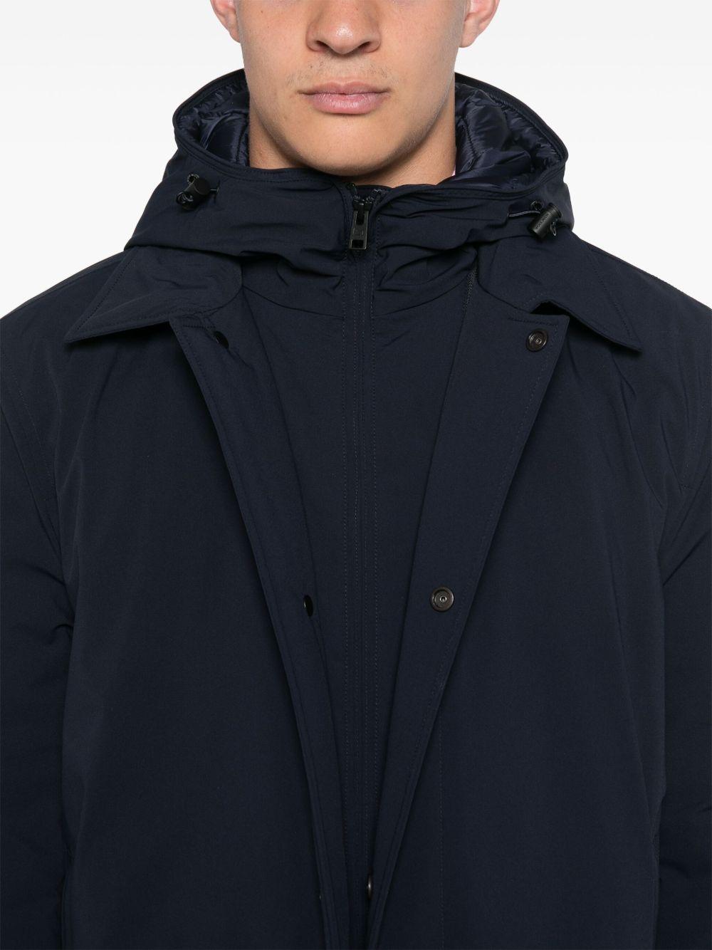 Cappotto con cappuccio blu navy 