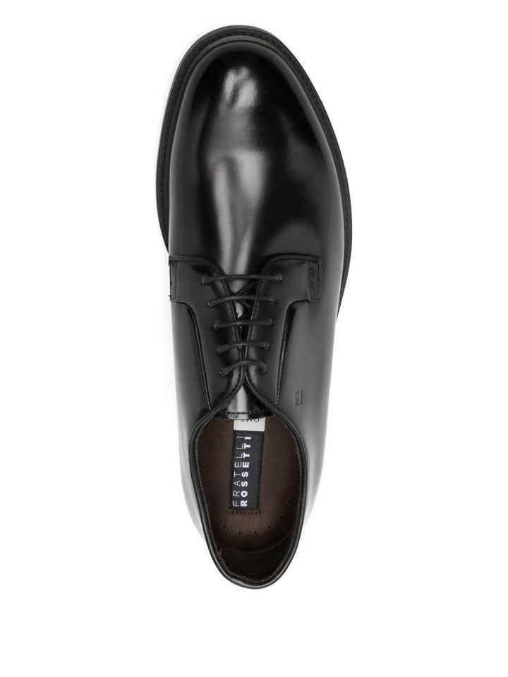 Derby stringate nere 