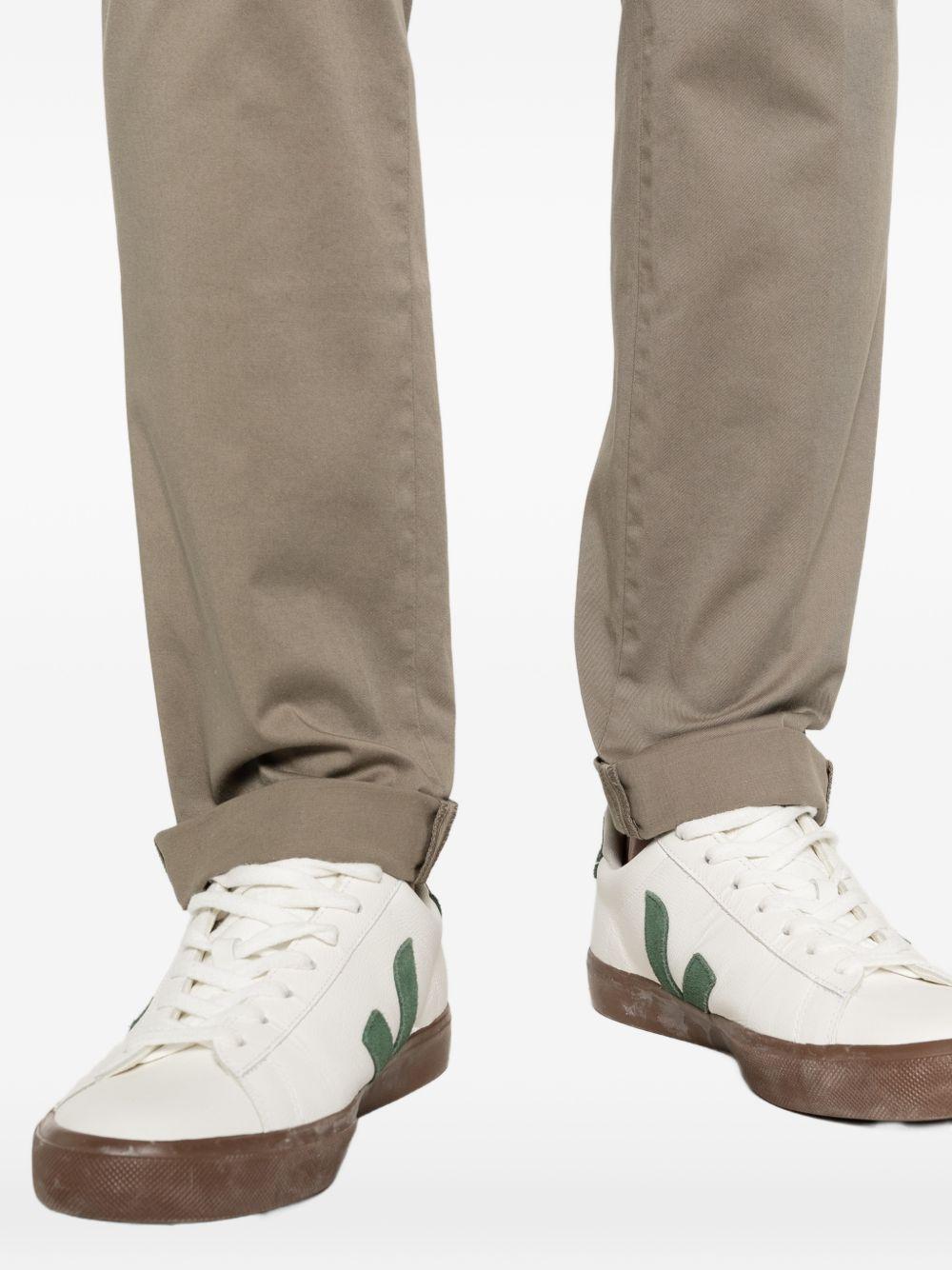 Pantaloni chino castoro a gamba affusolata 