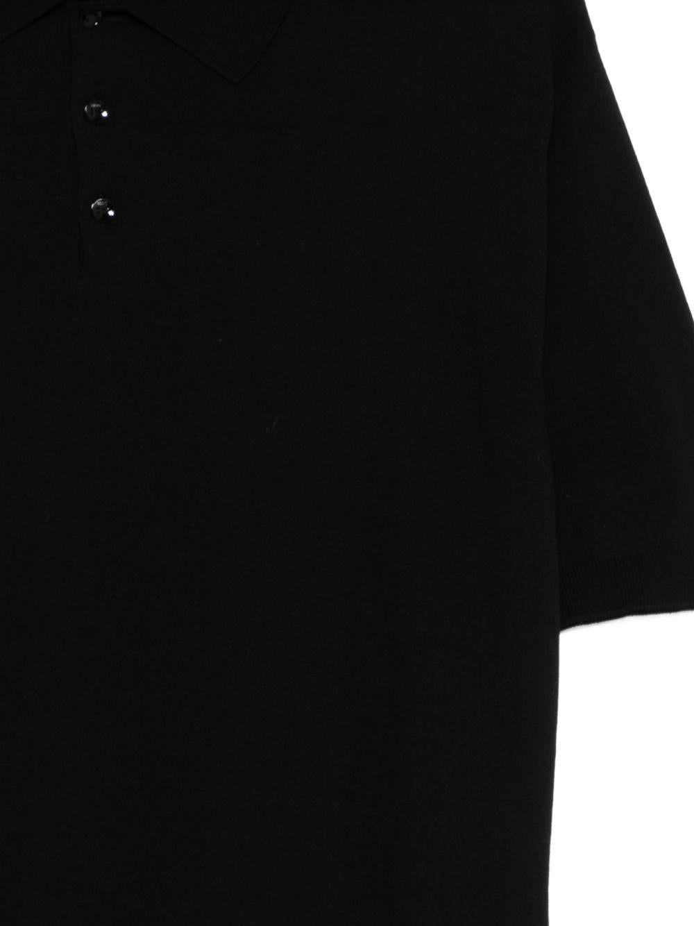 Polo in maglia nera 