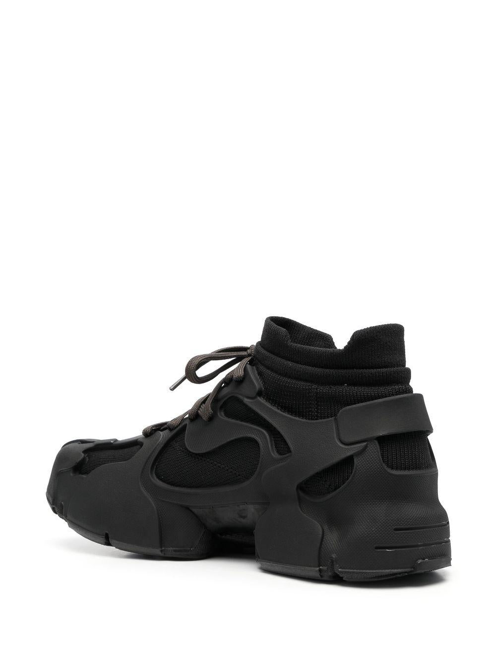 Tossu black high-top sneakers
