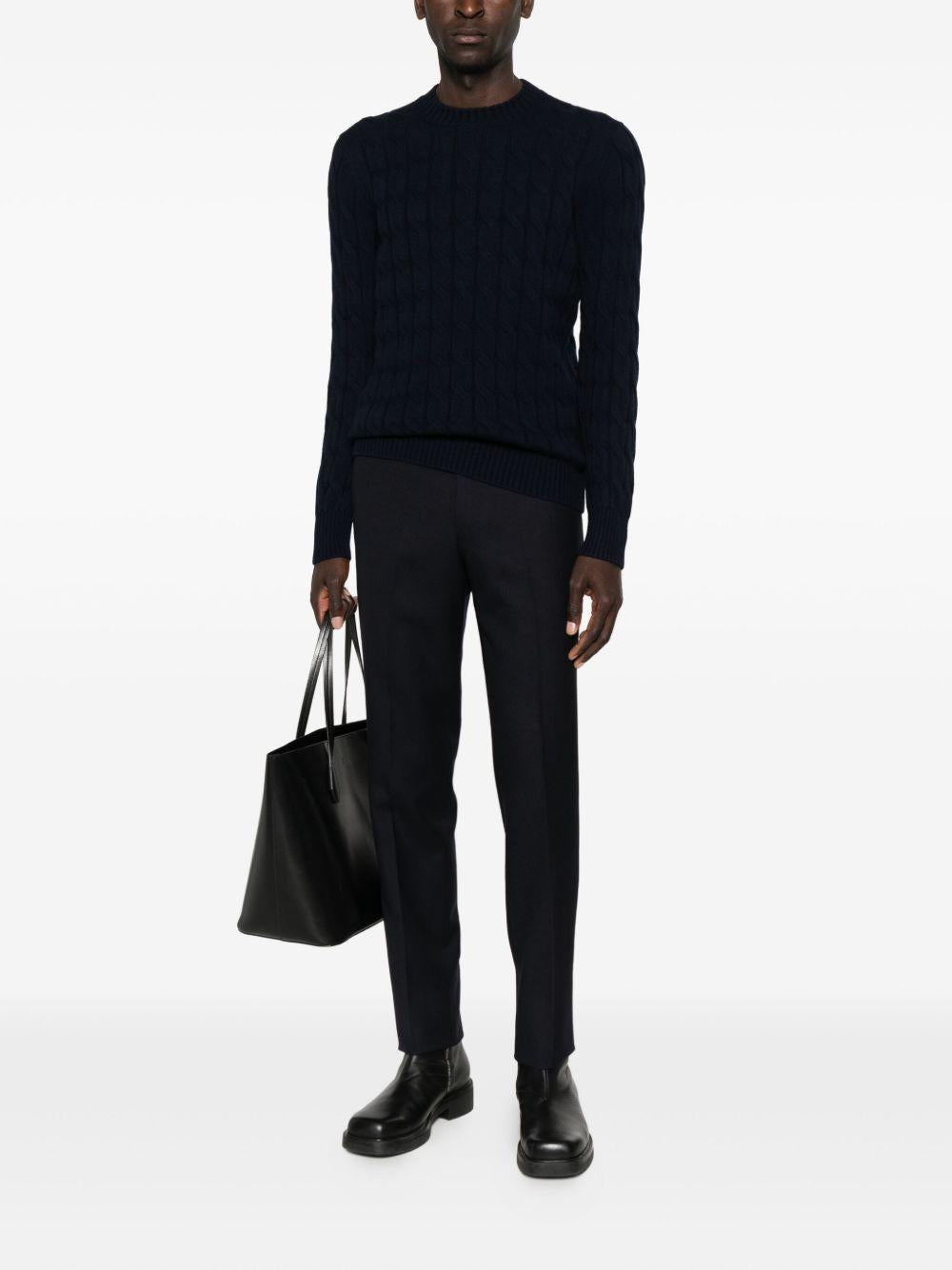 Maglione con lavorazione intrecciata blu navy 