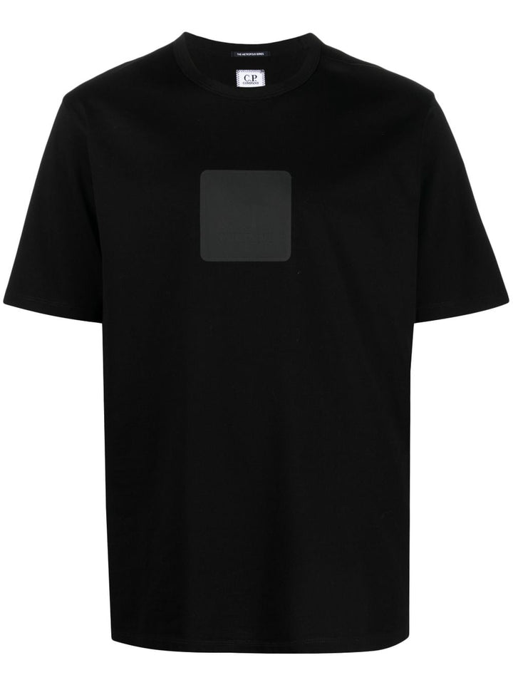 t-shirt nera logopatch