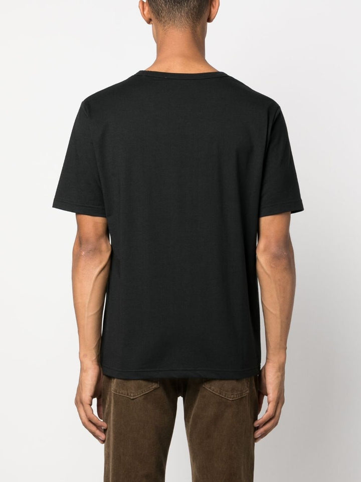 basic black t-shirt