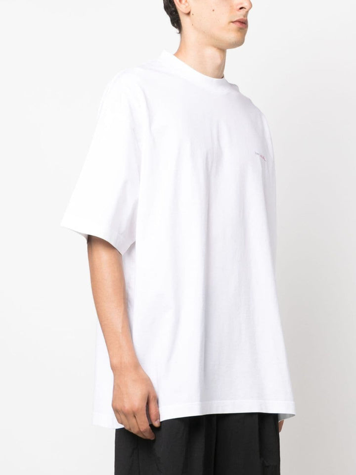 white t-shirt give me